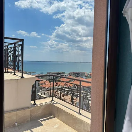 Fenix Complex Апарт-отель 4*